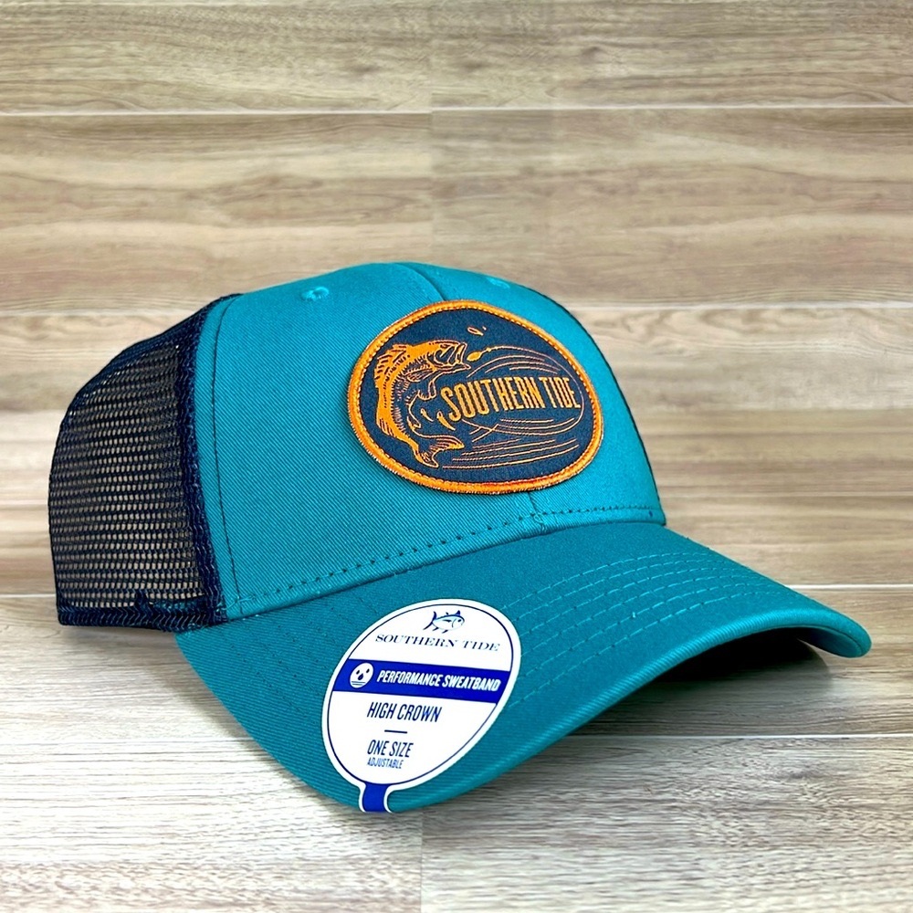 Southern Tide Men’s Bass Bite Patch Trucker Hat ( Low Tide Blue)